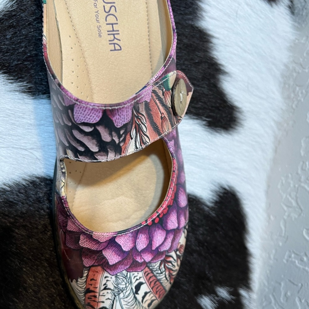Anuschka Multicolor Feather Pattern Mules - image 3